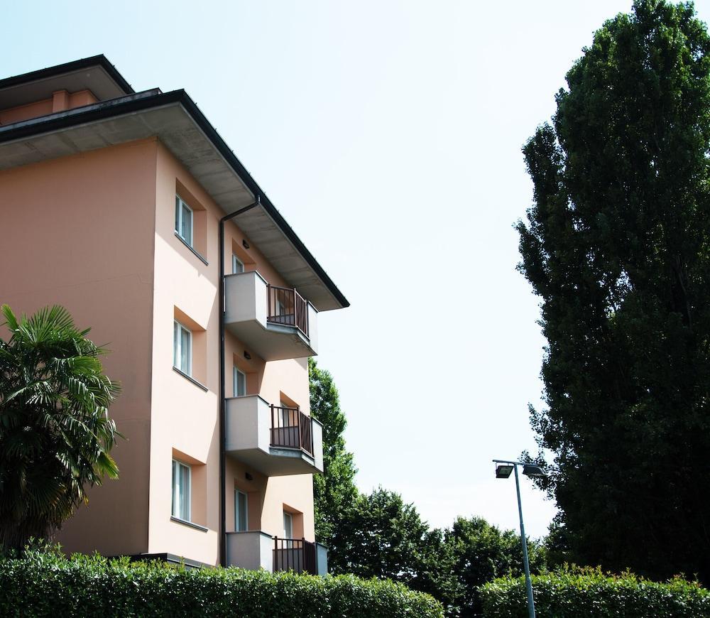 Hotel Visconti Melzo Exterior foto